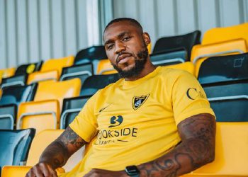 Harborough Town frappe un grand coup avec la signature de Britt Assombalonga