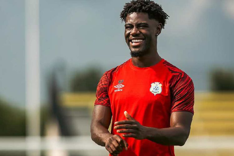 Nathanaël Mbuku : Biographie, parcours, salaire, records et plus
