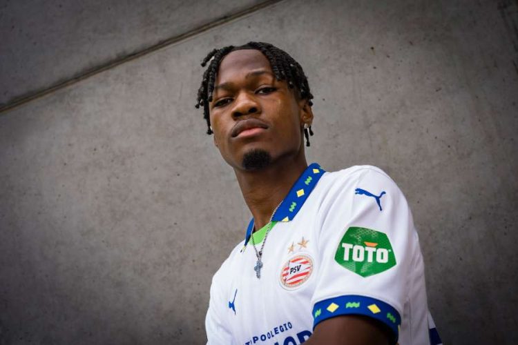 Elvic Mukena