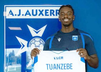 Axel Tuanzebe s&rsquo;engage officiellement avec l&rsquo;AJ Auxerre