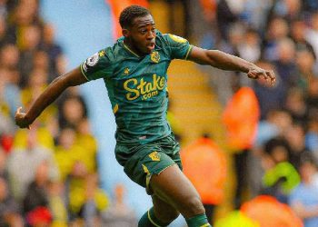 Jeremy Ngakia : Biographie, parcours, salaire, records et plus